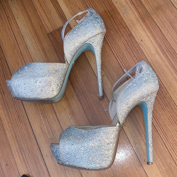 LIMITED edition Betsey Johnson AB crystal heel - Picture 6 of 17